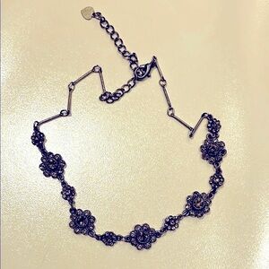 Elegant Vintage Silver Floral Choker Necklace